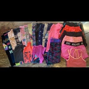 Girls 25 Piece Clothing Lot